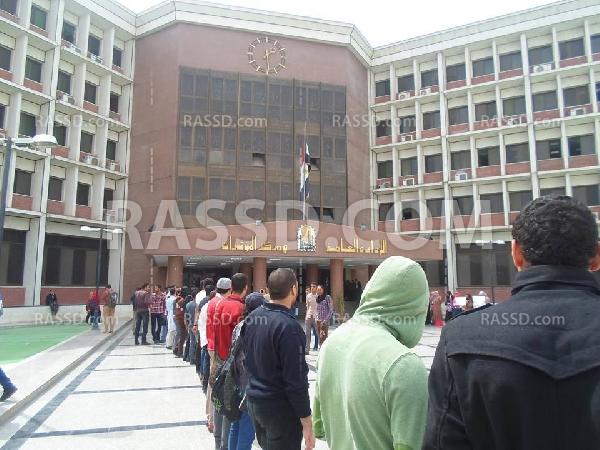 طلاب جامعة أسيوط يحتجون مطالبين بالحرية للمعتقلين