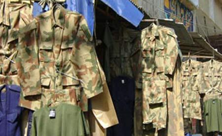 النيابة العسكرية : حبس طالب لارتدائه زي ضابط جيش