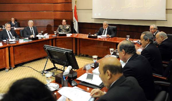 مالية الانقلاب: 99% من الموظفين يتقاضون 1200 جنيه كحد أدنى