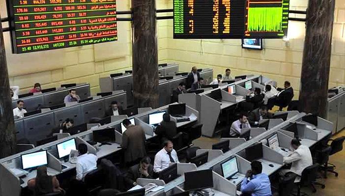 البورصة تتجاهل مليارات القمة وتهبط بأكبر وتيرة في شهر