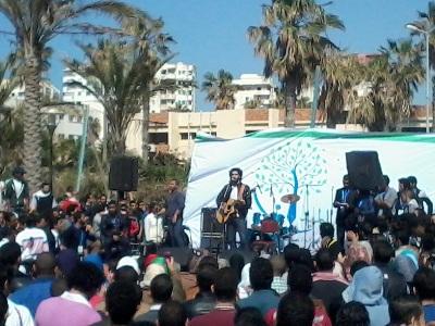 طلاب “الدستور” يحتفلون بفوزهم في انتخابات الاتحاد