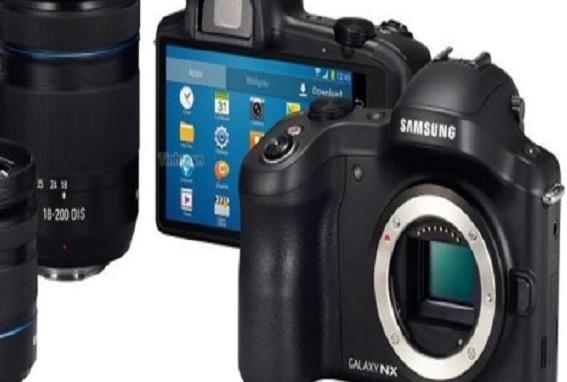 “سامسونج”تكشف عن كاميرا”إن إكس ميني سمارت”بعدسات قابلة للتغير