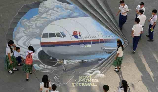 استراليا وماليزيا تحرك سفنا للبحث عن الطائرة المفقودة