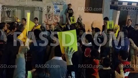 وقفة ليلية ضد الانقلاب أمام منزل معتقلين بالمطرية