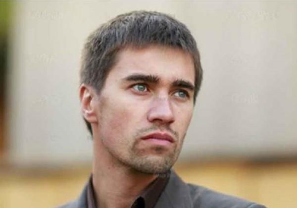 بالفيديو.. ممثل روسي يُسلِم وينضم لداعش