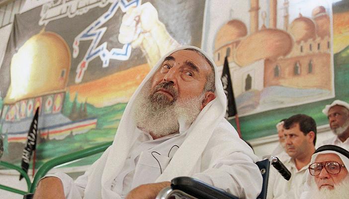 زوال إسرائيل بعد 12عامًا.. نبوءة أحمد ياسين التي تنتظر التحقق