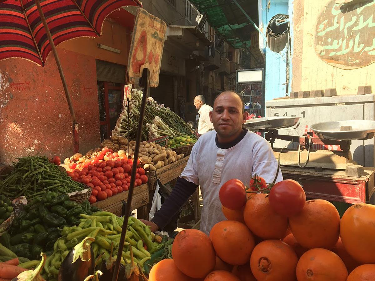 بلومبرج: إقراض الحكومة بفائدة 20 بالمائة التجارة الوحيدة الرائجة بمصر