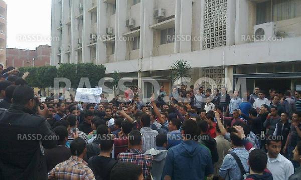 تظاهرة بجامعة الأزهر بطنطا رفضا للانقلاب العسكري