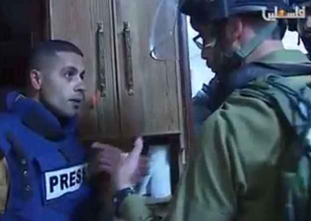 بالفيديو.. مشادة بين مذيع فلسطيني وضباط إسرائيليين على الهواء