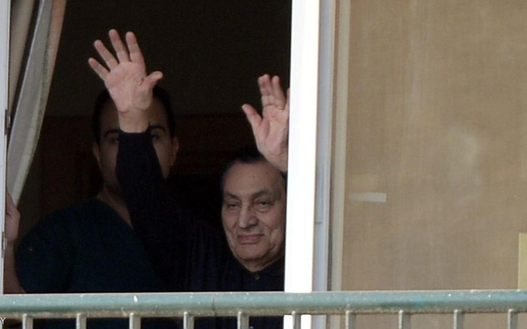 فريد الديب: مبارك عاد إلى منزله في مصرالجديدة وتناول “فول وطعمية”