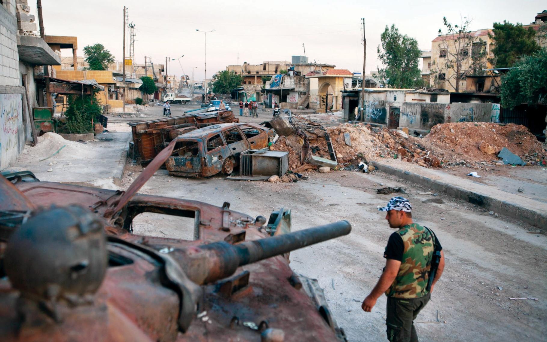 ألغام “تنظيم الدولة” تمنع قوات النظام من التقدم سريعًا نحو تدمر