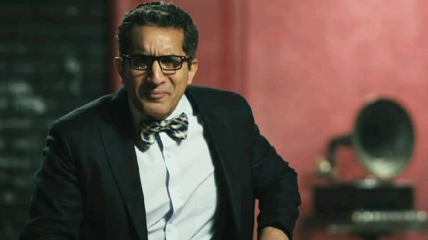 باسم يوسف يصف مرتضى منصور بالغيار القذر