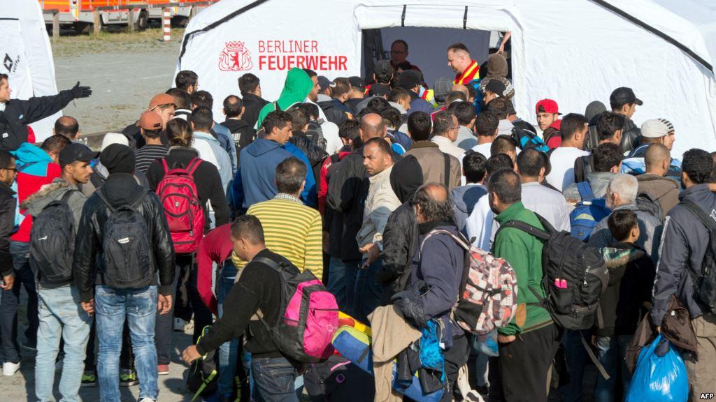 “وكالة الحقوق الأساسية”: بعض دول أوروبا تعامل اللاجئين كمذنبين