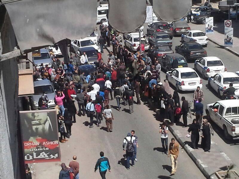 أنصار قضية “زينه” يقطعون شارع محمد علي ببورسعيد