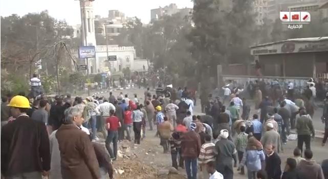 الإسكندرية : 6 إبريل والاشتراكين يحاصرون الإخوان في المسجد