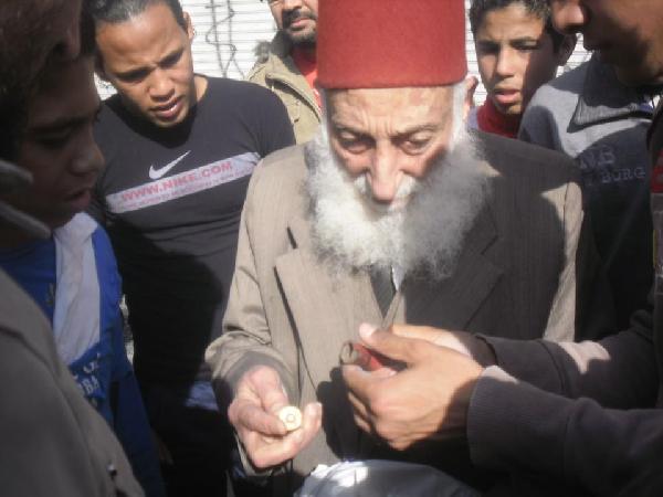 بعد تغيب مرتين..حافظ سلامة يحضر جلسة قتل متظاهري السويس