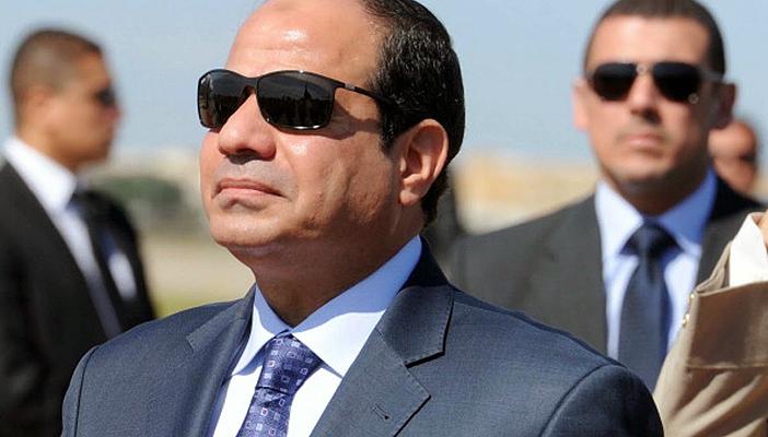 الصغير ينتقد مشاركة السيسي بعاصفة الحزم ويطالب بـ”صاعقة حسم”