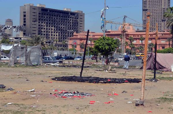 غلق التحرير واشتباكات بين المعتصمين وأصحاب المحلات