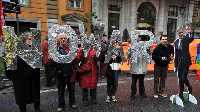 زيارة أوباما لروما بين مؤيد ومعارض