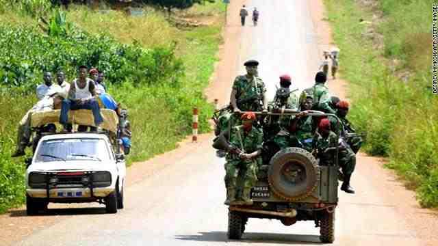 مقتل 11 شخصا في هجوم بقنابل يدوية بأفريقيا الوسطي