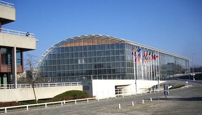 بنوك الاستثمار تتوقع نمو التداول بأوروبا