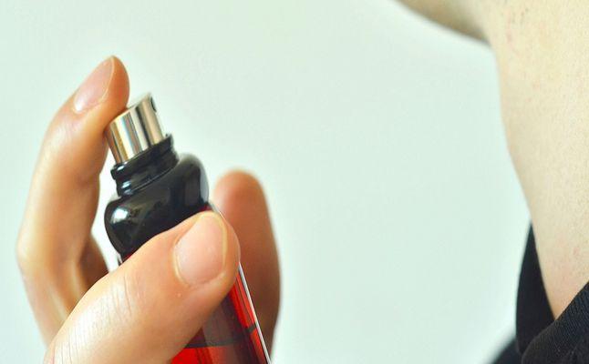 “جرعة زائدة” من مزيل العرق تتسبب في وفاة مراهقة بريطانية