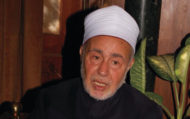 فتاة إفريقية تشعل الحرب على النقاب في وسط البلد