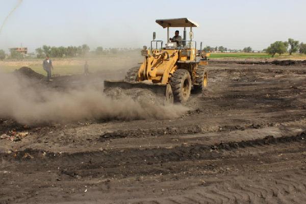 بالصور..تطهير محافظة الدقهلية من مقالب القمامة