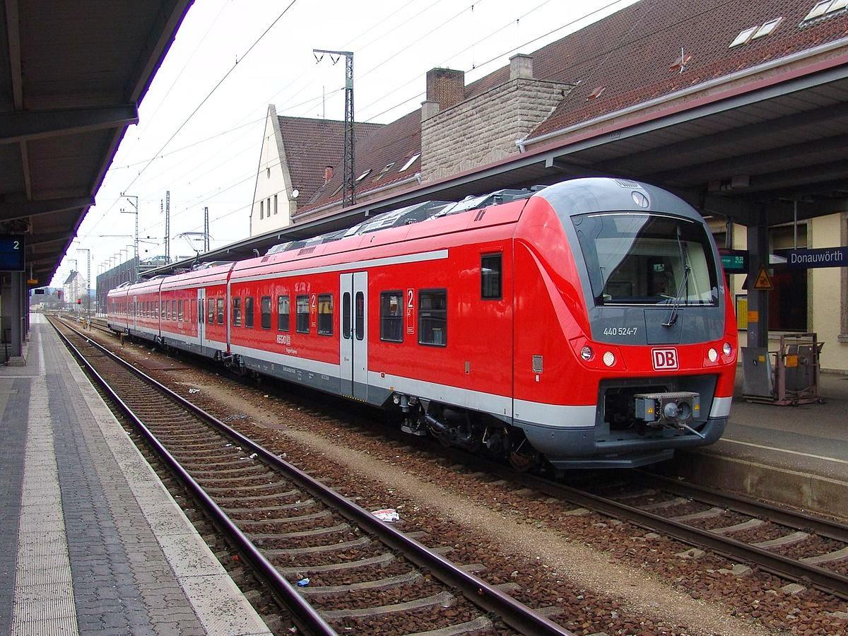 بعد زيادة حوادث التحرش.. شركة ألمانية تخصص عربتين للسيدات بقطاراتها