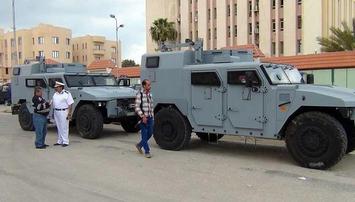 الأمن  يداهم منازل رافضي حكم العسكر في المنصورية وأم دينار بالجيزة