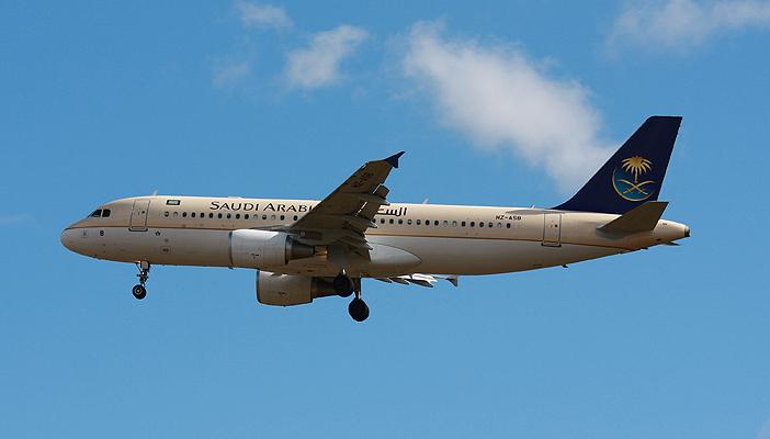 تعليق الرحلات الجوية بمطار الملك خالد الدولي بالرياض