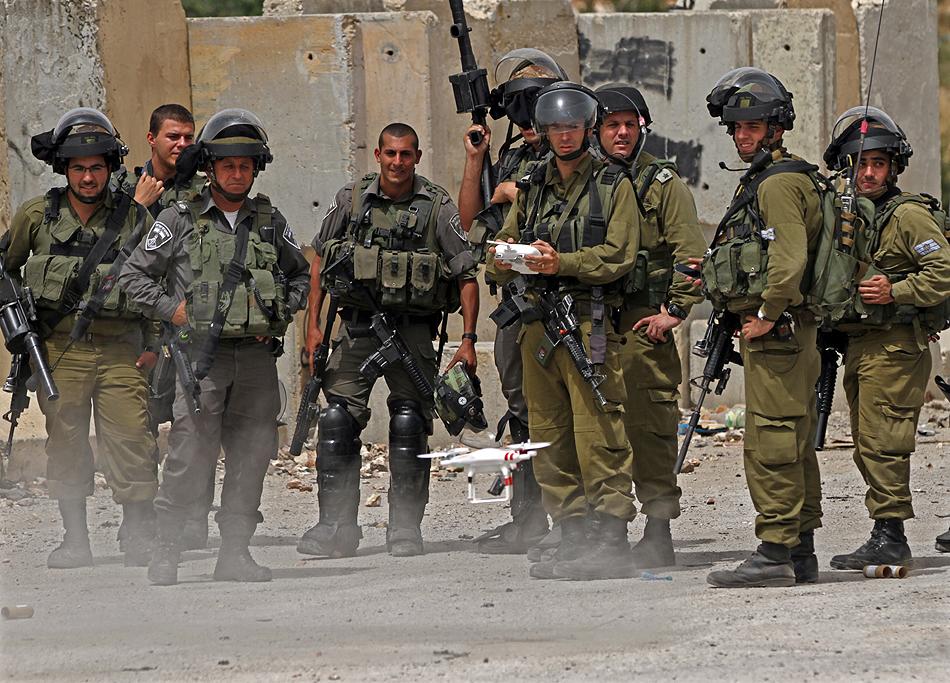 “لوفيجارو”: “الإسرائيلي” قاتل الجريح الفلسطيني من أصل فرنسي