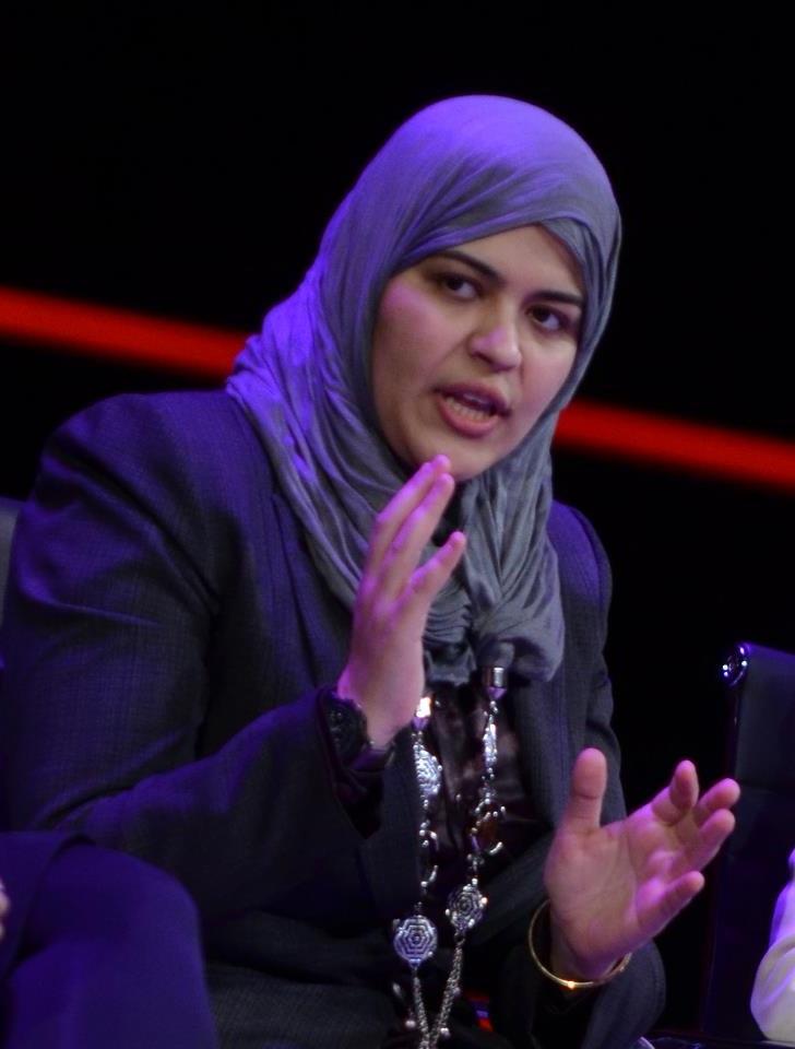 ناشطة حقوقية تدعو الرئيس لاقامة حوار لمناقشة قانون الحقوقيون