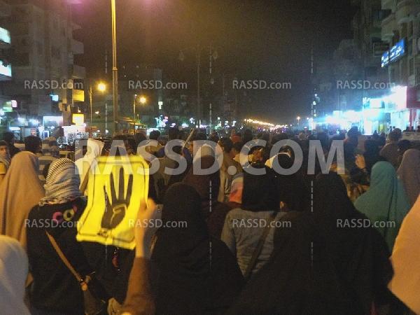 متظاهرو السويس يشعلون ليلها بمسيرة حاشدة ضد الانقلاب