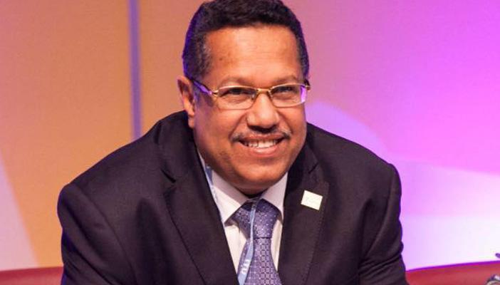 هادي يعين بن دغر رئيسًا للوزراء بعد إعفاء بحاح من منصبه