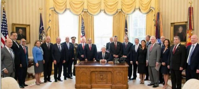 صورة من داخل البيت الأبيض تكشف إهانة ترامب للسيسي