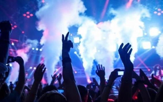 بالفيديو.. السلطات التونسية تغلق ملهى ليلي مزج الآذان بالموسيقى