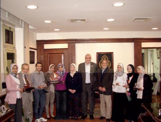 الإسكندرية تستقبل الطالبات الفائزات بأكبر مؤتمر صيدلي