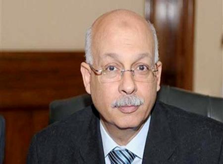 مريض يتهم وزيري  “التعليم” و”الصحة “بانتهاك حقوقه