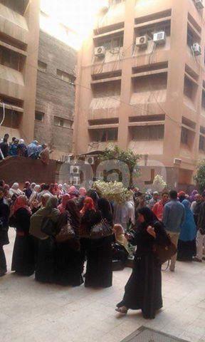 إضراب العاملين بمستشفى جامعة المنوفية بسبب حافز الجودة