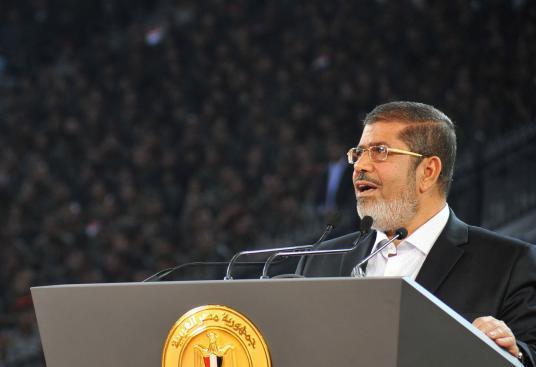 بلاغ ضد الرئيس لمحاصرة الإخوان المحكمة الدستورية