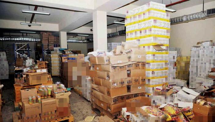 التموين :ضبط 92 طن منتجات غذائية وغيرغذائية منتهية الصلاحية