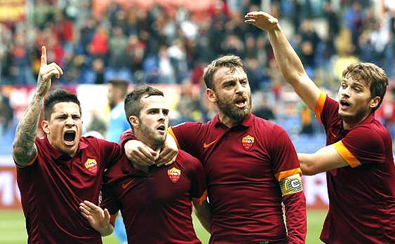 روما يحقق فوزا مهما على نابولي على أرضه