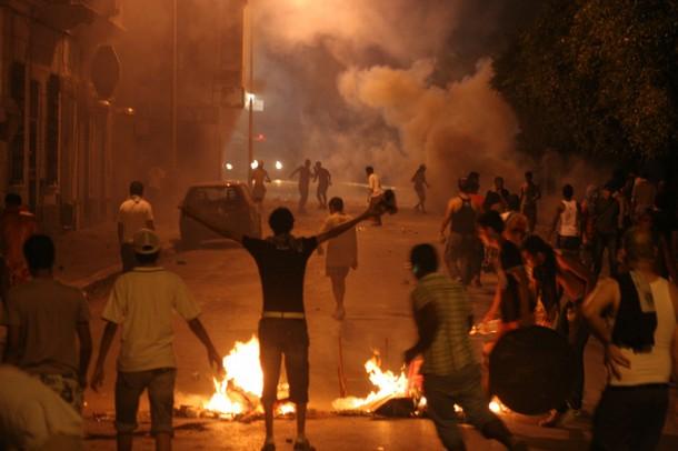 إصابة 11 فى اشتباكات بين البلطجية ومؤيدي الشرعية بالشرقية