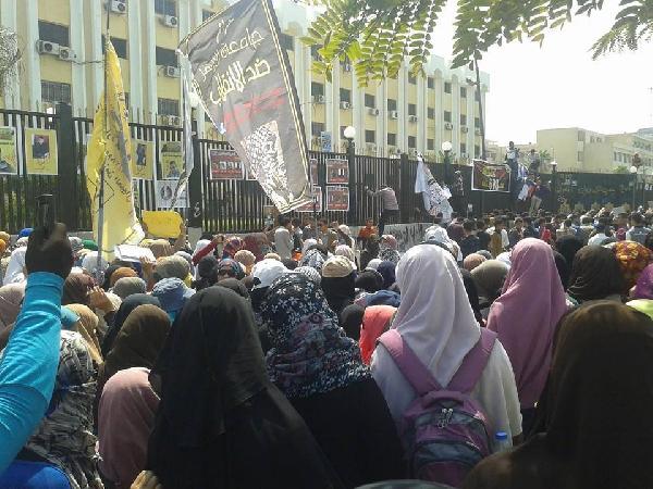 اتحاد الأزهر يعلن اعتقال ٤٨ طالبة وفصل ١٧ منذ الانقلاب