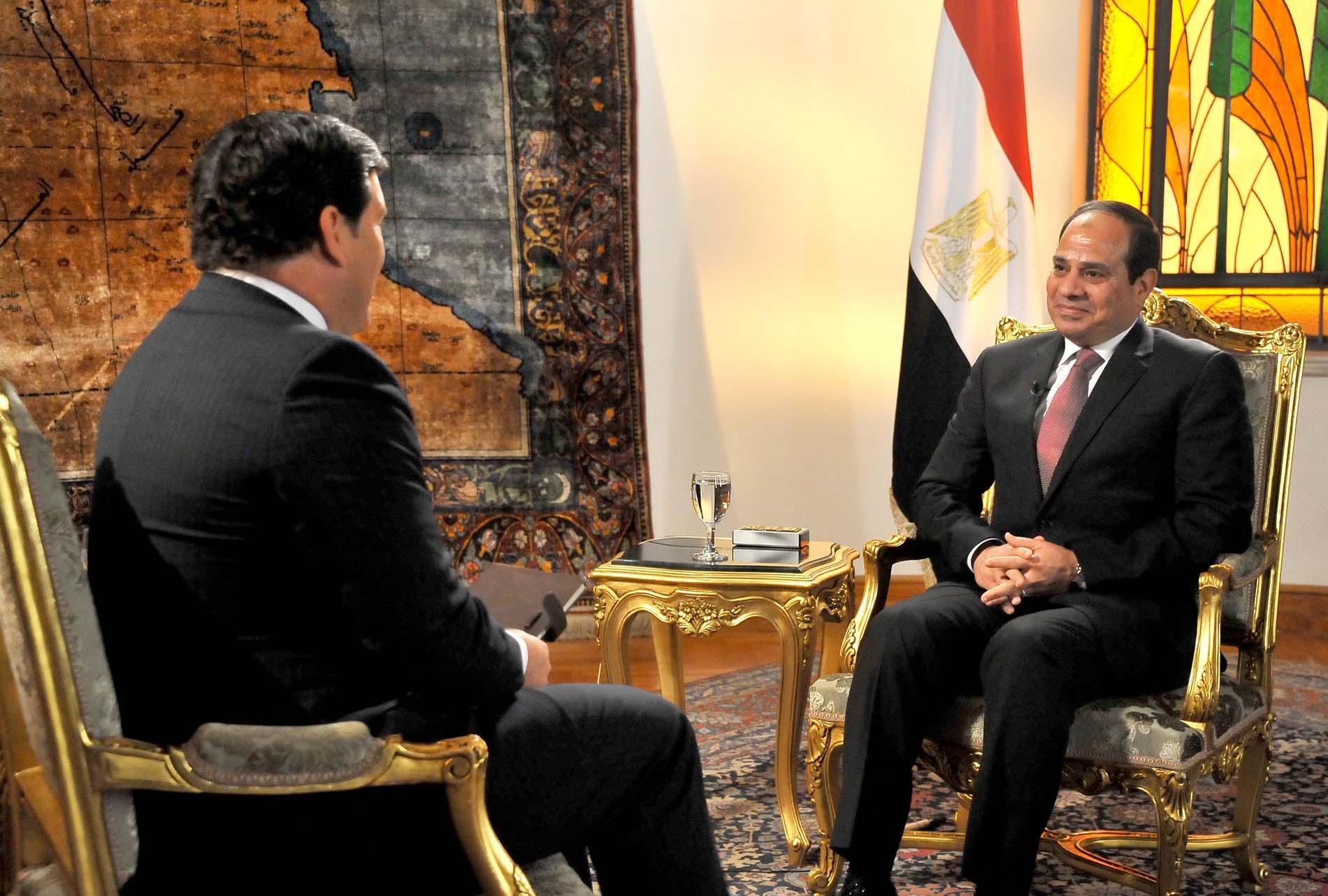 بالفيديو.. السيسي لـ”فوكس نيوز”: لاوجود لمصطلح الديكتاتورية في مصر