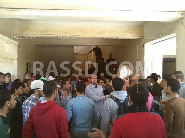 “طلاب دمياط” يطالبون بالقصاص لزميلهم والإفراج عن المعتقلين