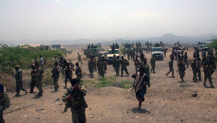 كتيبتان من الجيش اليمني تُسلّمان موقعيهما للحوثيين في مأرب