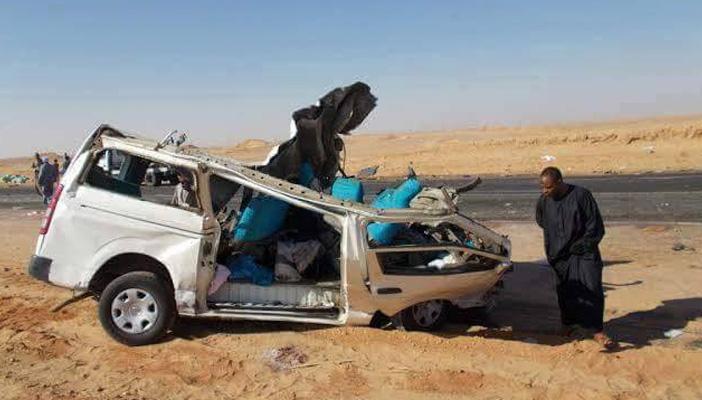 وفاة وإصابة 12 في حادث انقلاب ميكروباص بطريق القطامية العين السخنة