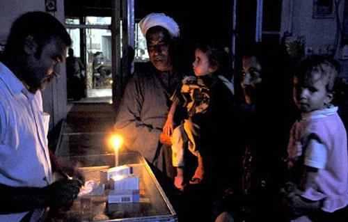 الكهرباء: نهيئ الشعب للسيناريو الأسوأ لانقطاع التيار